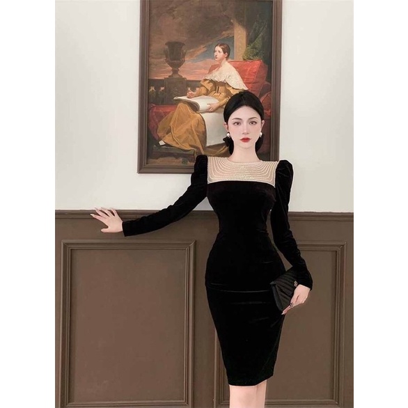 Đầm nhung body tay dài đính hạt