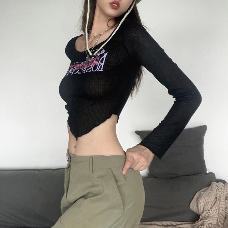 Áo Thun Nữ Dài Tay Cổ Tròn Xẻ Tà In Chữ Thời Trang