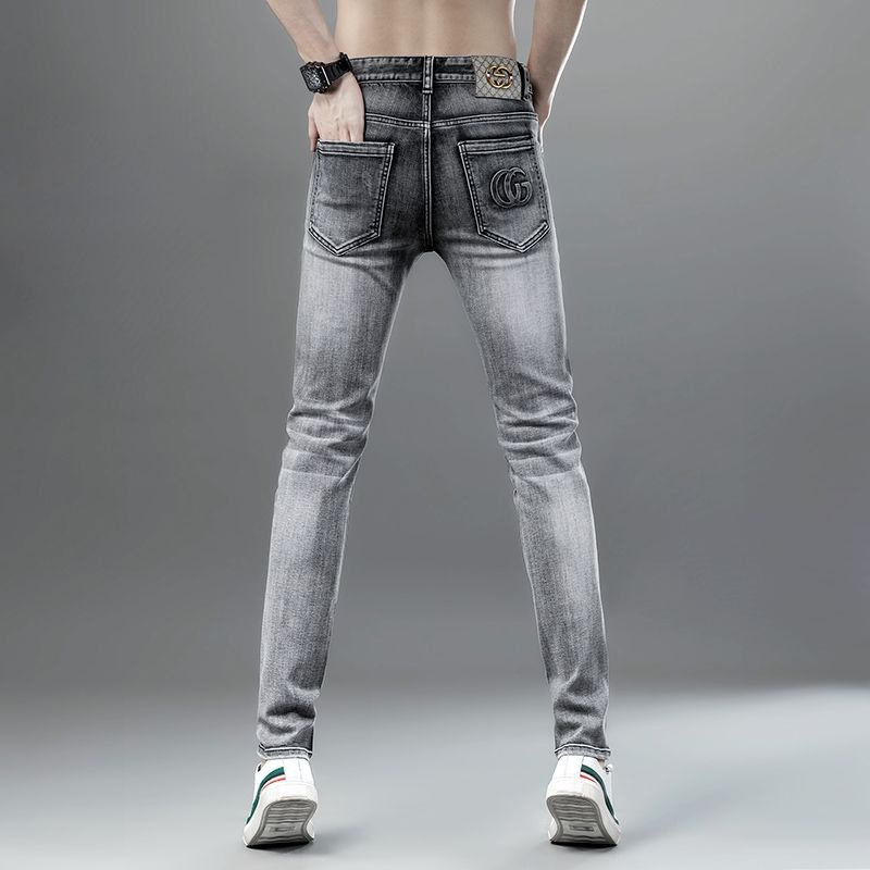 Quần jean dài màu đen in logo sành điệu nam tính