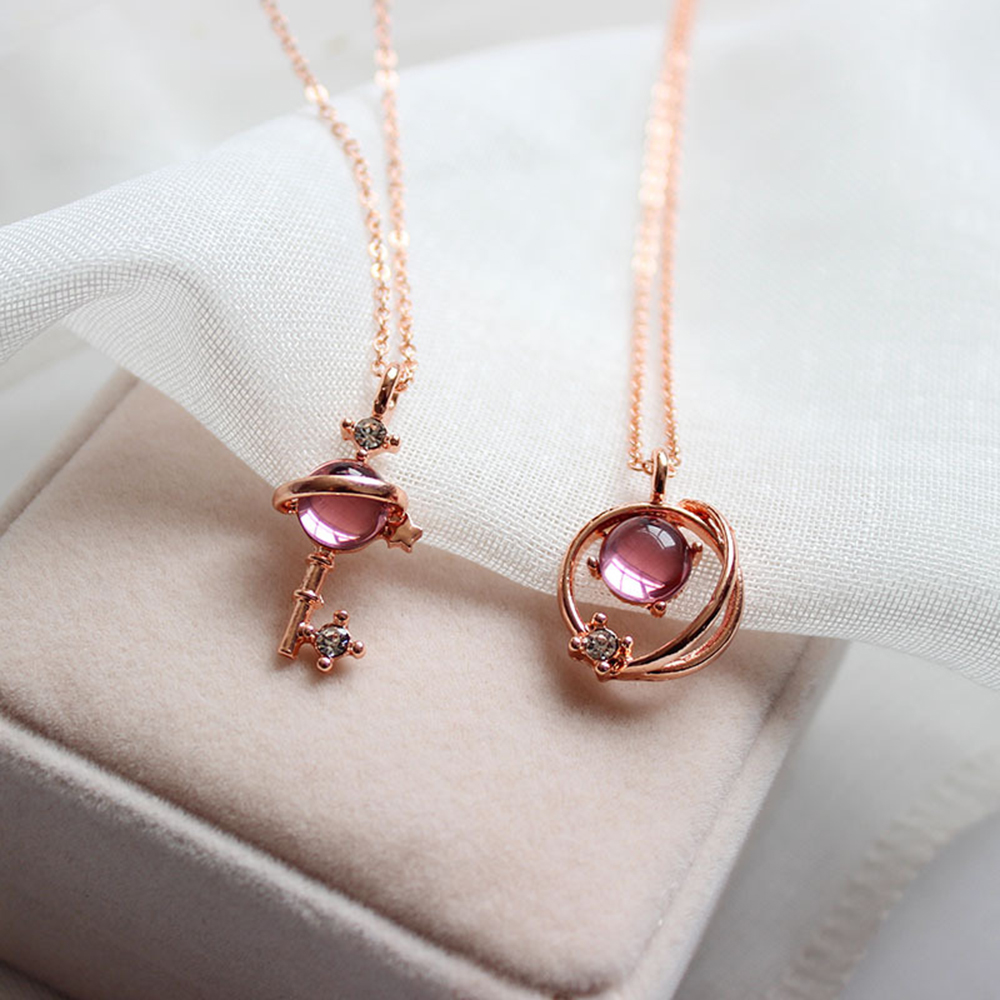 vòng cổ Mặt Hành Tinh Đính Đá Đỏ Thanh Lịch Cho Nữ