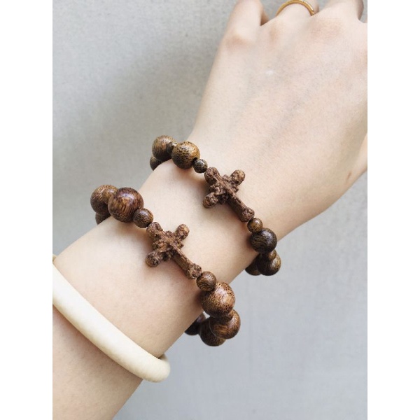 Chuỗi Vòng Mân Côi Trầm Hương Tốc