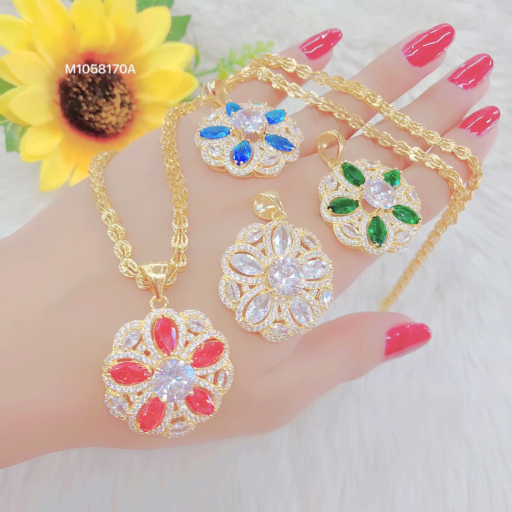 Mặt dây chuyền nữ UHA mạ vàng 18K kiểu dáng sang trọng M1058170