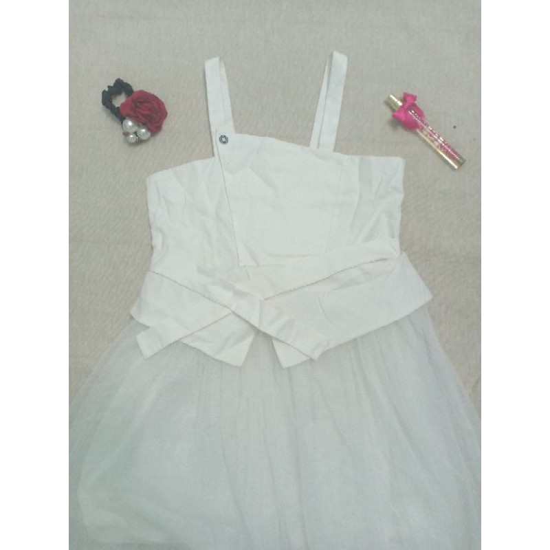 Thanh lý đầm bé gái 20 kg đổ lại