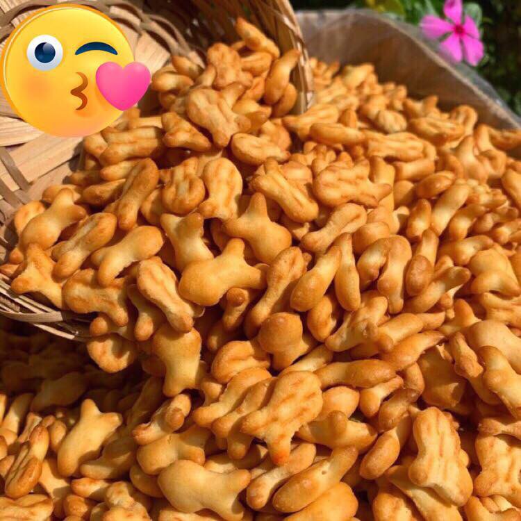 BÁNH QUY CÁ MẶN