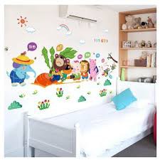 Decal dán tường Happytravel ( cà rốt )