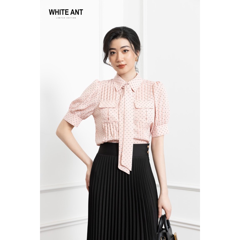 Áo Sơ Mi Nữ Công Sở Ngắn Tay WHITE ANT Cổ Đức Xếp Ly Họa Tiết Chấm Bi, Chất Liệu Chiffon Thoáng Mát 171412013.050