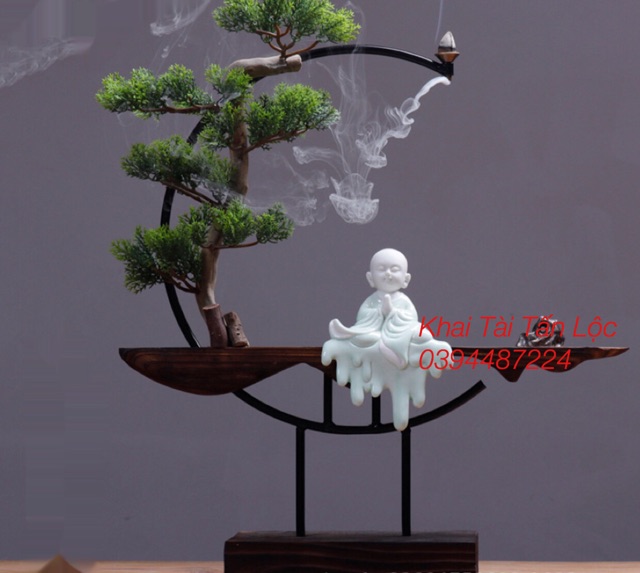 Bộ kệ gỗ thác khói và tượng chú tiểu ngồi niệm phật kèm phụ kiện 7 món