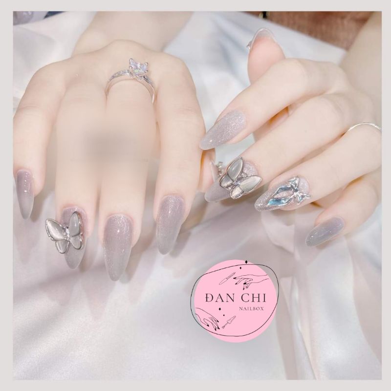 NailBox móng úp thiết kế sẵn Mẫu Mắt Mèo Charm Bướm Bạc + Nơ