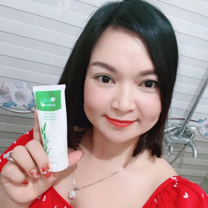 Sữa Rửa Mặt Cao Cấp Linh Hương Trắng Da