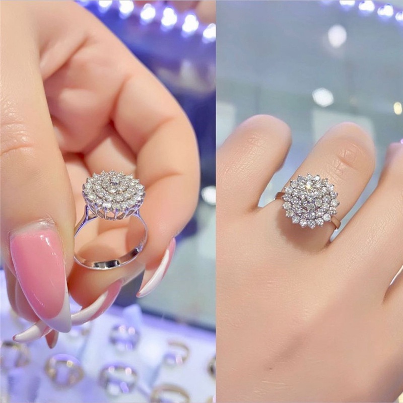 Nhẫn Hình Hoa Đính Đá Sang Trọng Cho Nữ