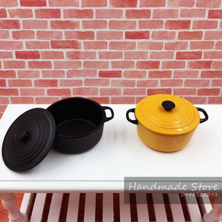 Nồi sắt có nắp - Mô hình tỉ lệ 1:12