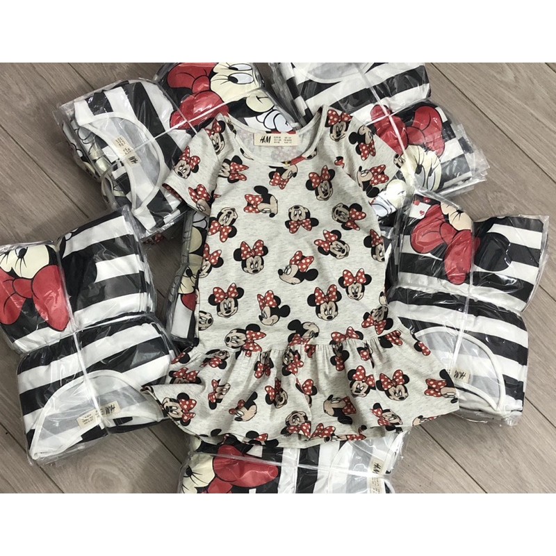 Set cặp váy cộc tay chất cotton HM hoạ tiết Mickey mới siêu xinh đáng yêu cho bé từ 2-10 tuổi