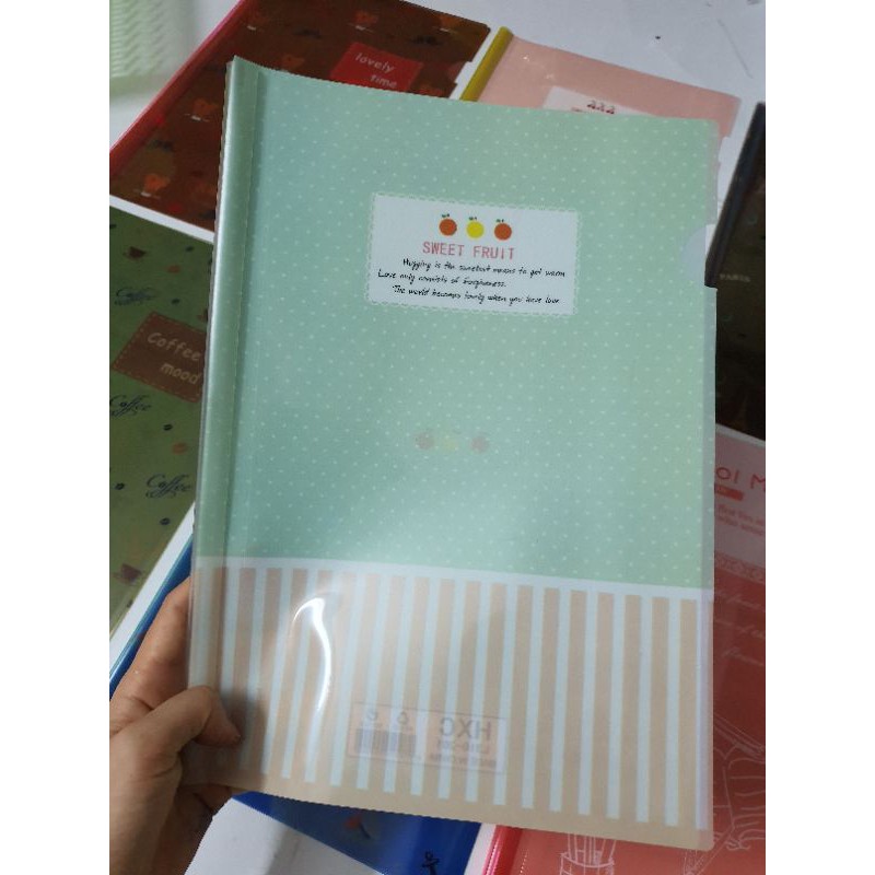 Kẹp Tài Liệu A4 Bìa File Nút Rút Gáy Hình Hoạt Hình Ngẫu Nhiên