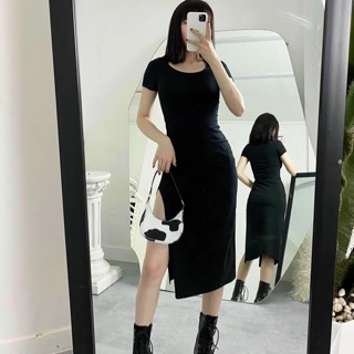 Đầm body thun cổ u xẻ tà