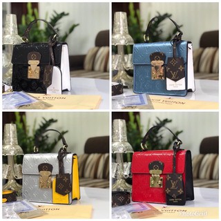 Túi xách Louis Vuitton dáng cặp size 20
