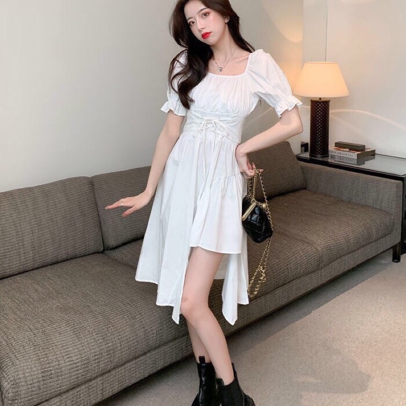 Váy Suông Cổ Vuông Lệch Tầng Dáng Dài Ulzzang Váy Nữ Ngắn Tay Đan Dây Eo Mầu Trắng Tinh Khôi ( Hàng Sẵn)