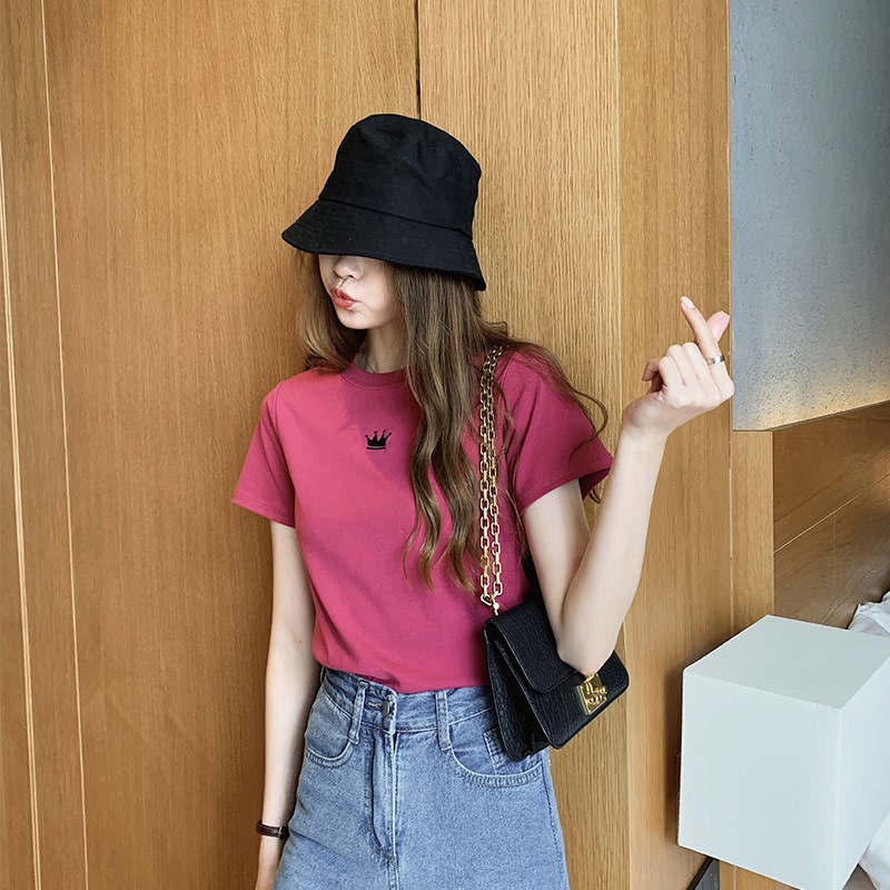 Áo Thun Croptop Cổ Tròn Ngắn Tay Thêu Họa Tiết Thời Trang Hàn Quốc Cho Nữ