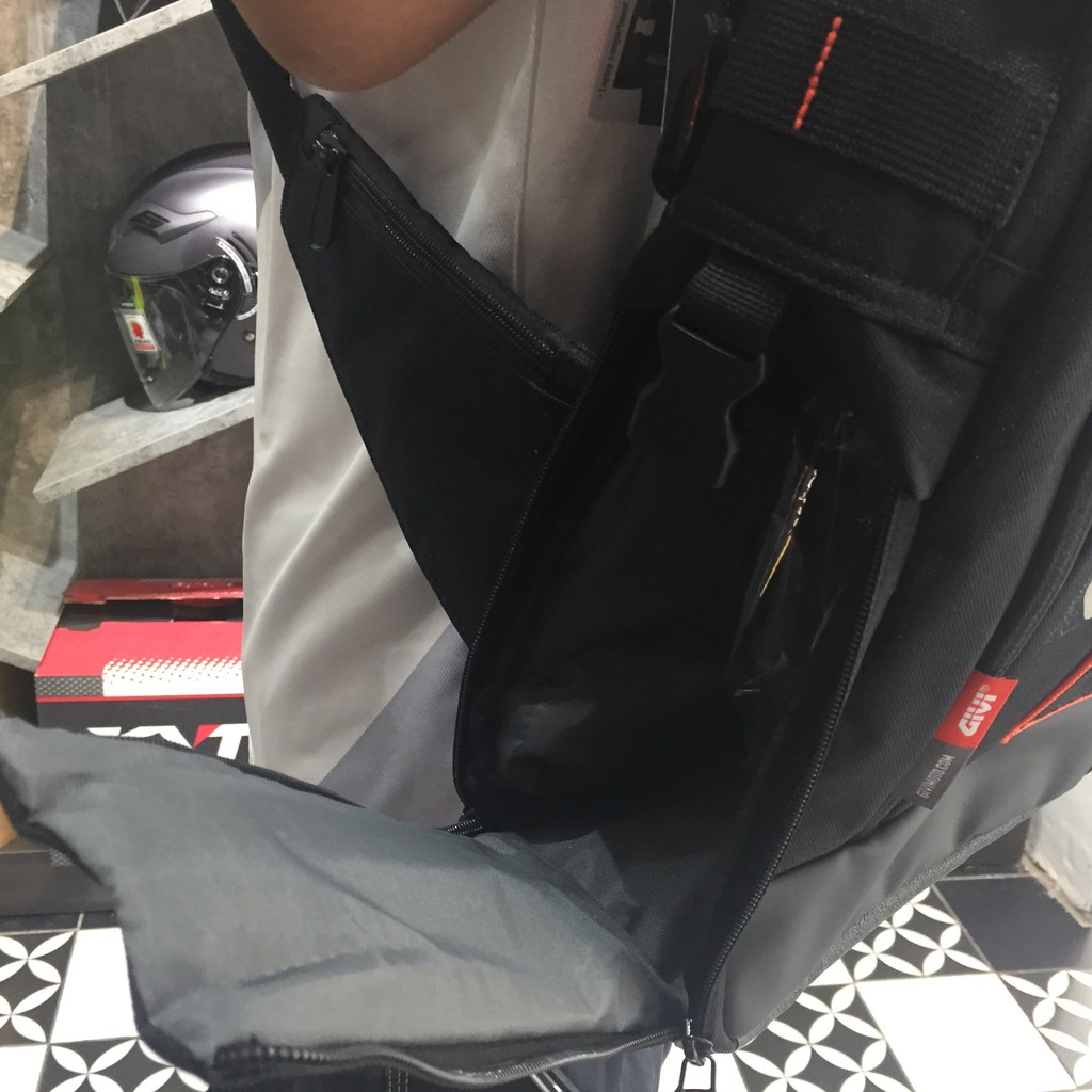 Túi đeo chéo Givi TR30N Đen