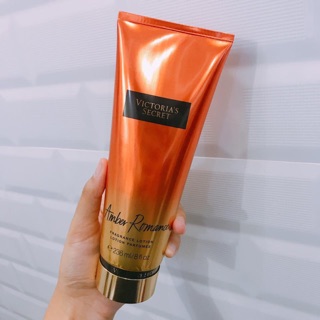 LOTION DƯỠNG DA AMBER ROMANCE - CHÍNH HÃNG VICTORIA SECRET