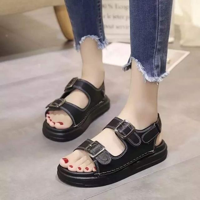 Sandal nữ