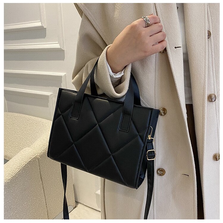 Túi xách JASMIN NOIR chần bông họa tiết caro hình vuông nhỏ đơn giản thời trang dành cho nữ