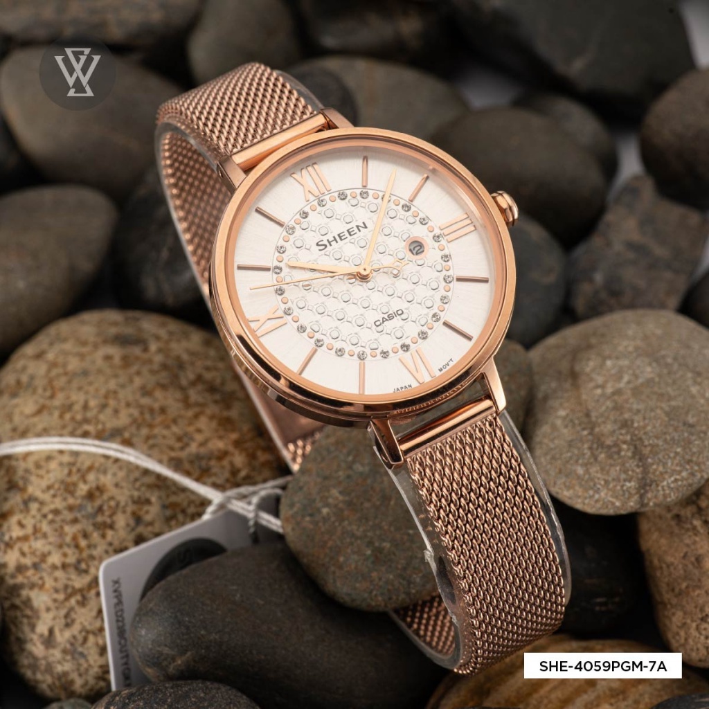 Đồng Hồ Quartz Nữ Casio Sheen WATCHSTORE SHE-4059PGM-7AUDF Thiết Kế Mặt Kính Khoáng 34mm, Dây Kim Loại, Vỏ Thép Không Gỉ