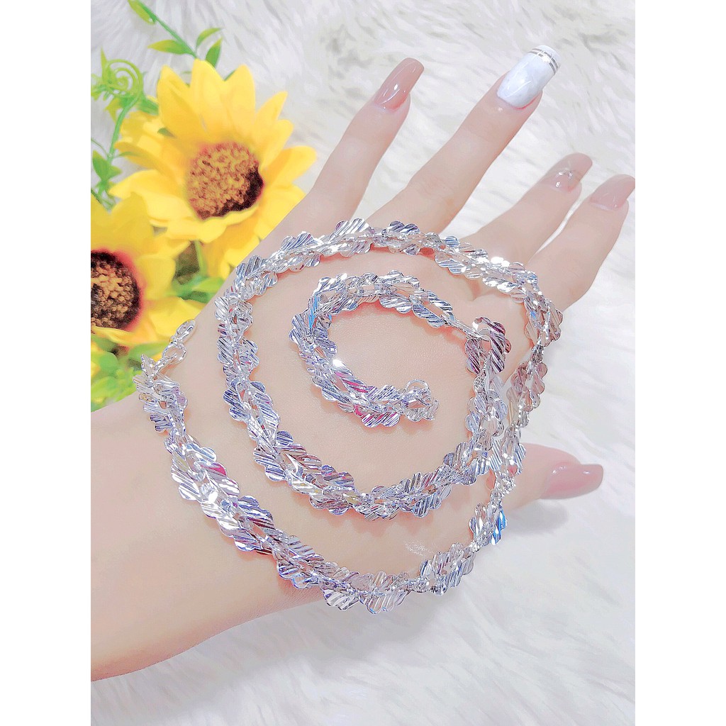 Dây chuyền nữ mạ 18K UHA cho độ sáng lấp lánh cao , bền màu , không gây dị ứng, thích hợp đi tiệc, làm quà tặng