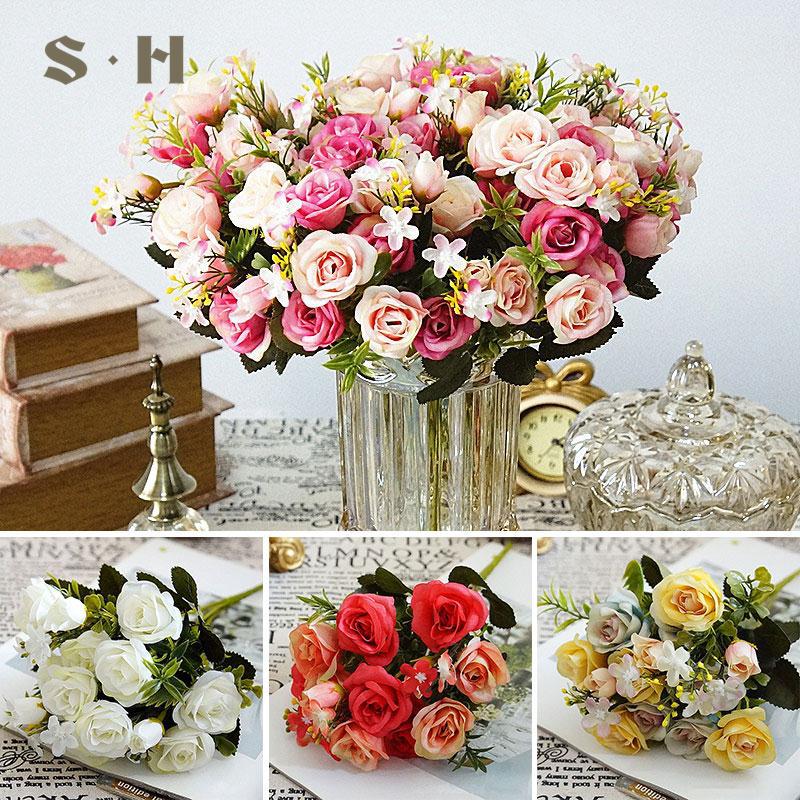 Hoa hồng giả bằng vải lụa dùng trang trí