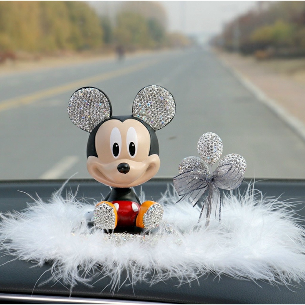 Chuột micky + cây bóng đá trang trí taplo xe cực đáng yếu và ngộ nghĩnh