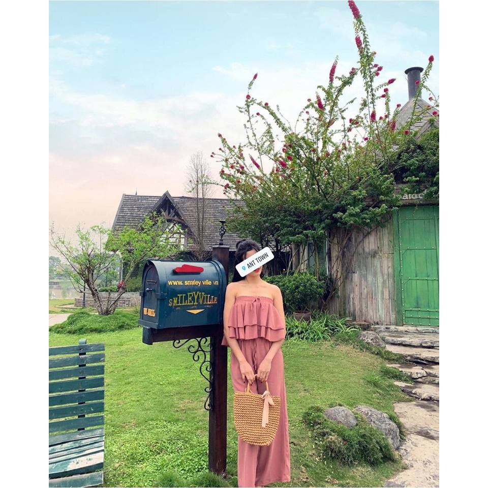 Jumpsuit quây bèo tầng