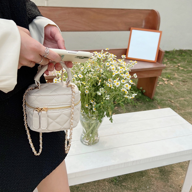 Túi Đeo Vai Thời Trang 2022 Họa Tiết Hình Thoi Phối Dây Xích Cho Nữ