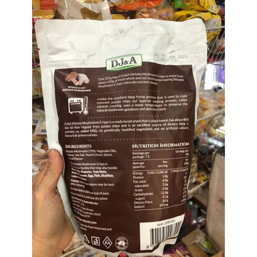 Nấm hương khô dạng snack DJ&A Shiitake Mushroom Crisps của Úc 225g