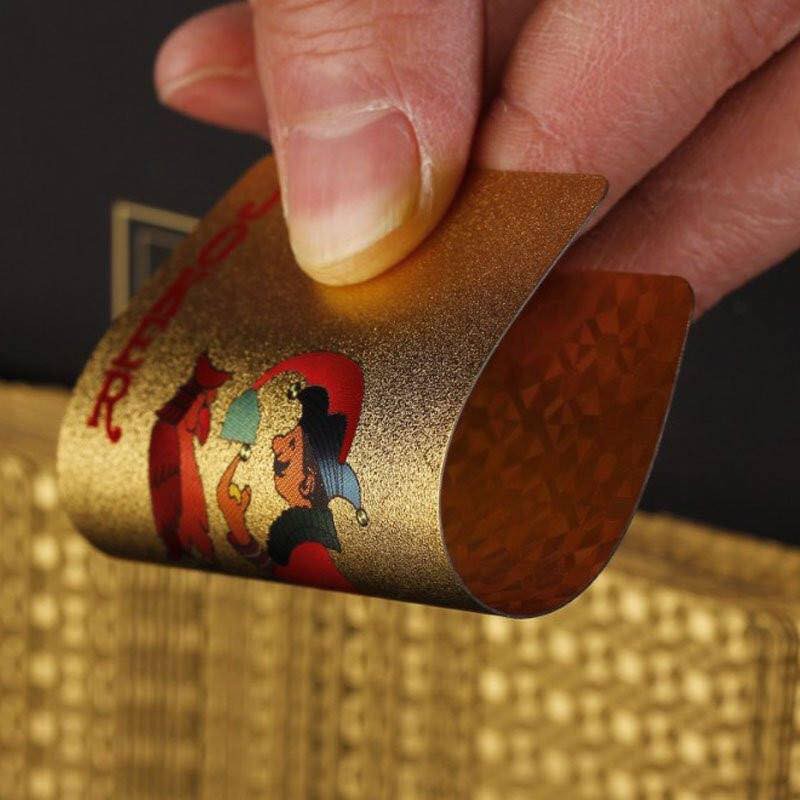 Bộ bài tây  dẹp mạ vàng ,tú lơ khơ hình 100 euro mang nhiều tài lộc may mắn