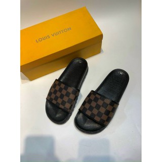 Dép quai ngang lv nâu siêu mới hot trend