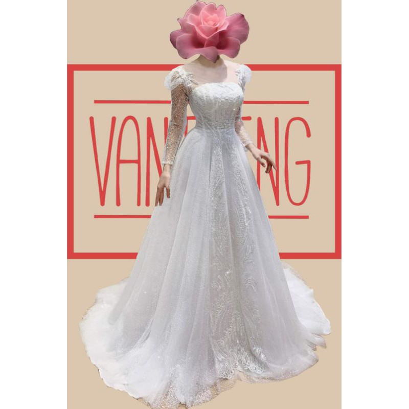 VÁY LIỀN THÂN CHỮ A TAY DÀI PHỒNG VAI CỦA VANTRING BRIDAL