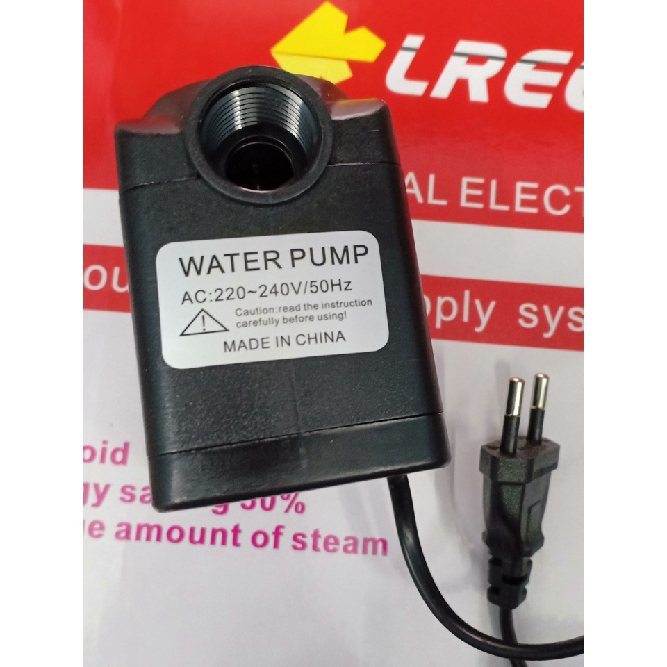 Bàn là củ bơm tự động LREE LE- A800 công suất 1600w-Tặng kèm tất là chống bóng + đế đặt bàn là silicon chịu nhiệt