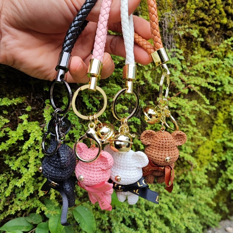 Móc khoá gấu bearbrick sang chảnh treo túi xách, móc chìa khoá ô tô, xe máy