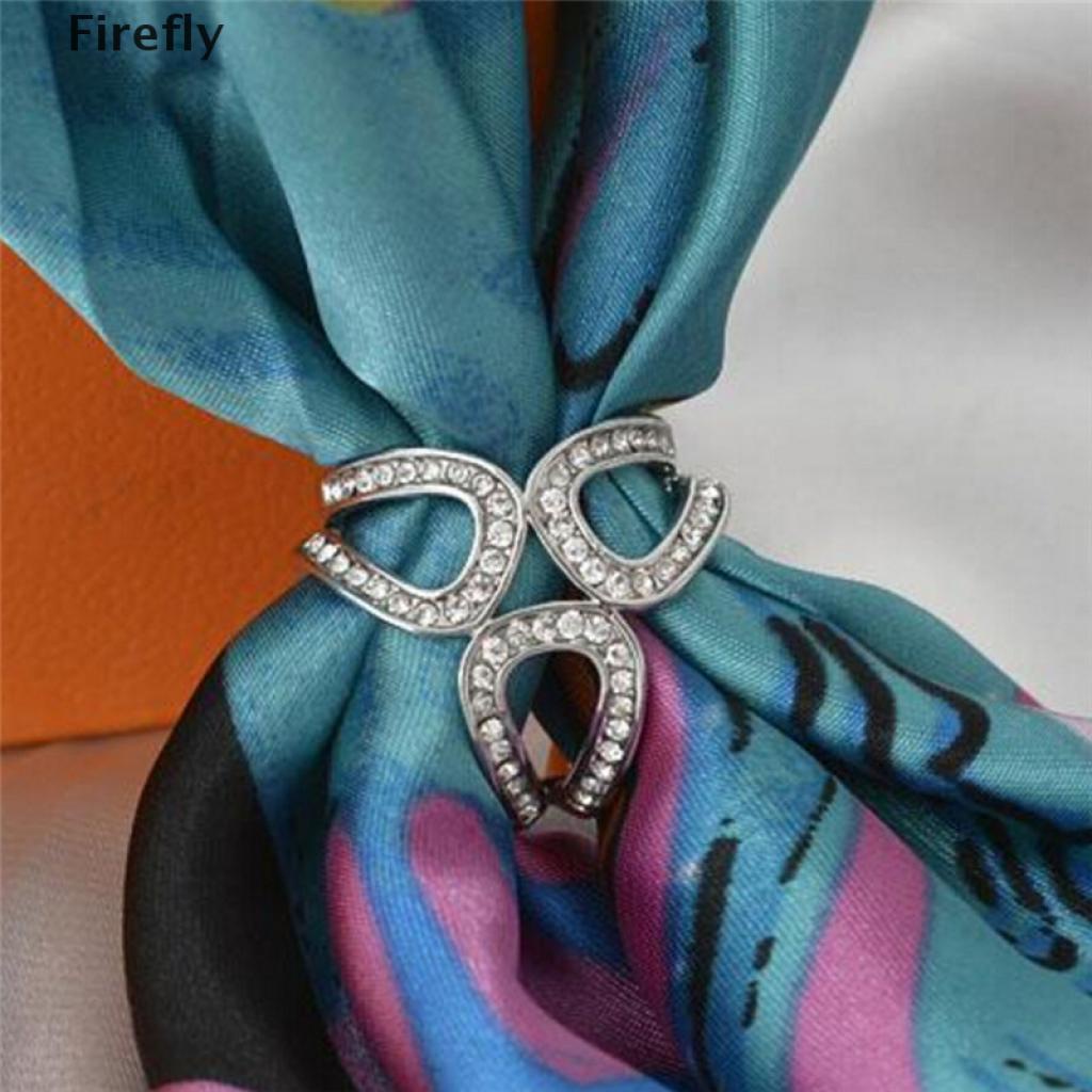 Ghim Khăn Choàng Lụa Màu Bạc / Vàng Mới