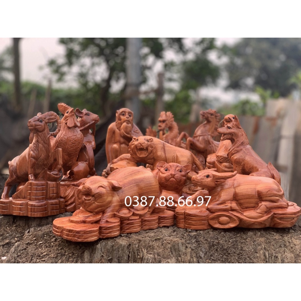 Tượng con ngựa tuổi ngọ bộ 12 con giáp cao 15cm và 20cm chất liệu gỗ hương
