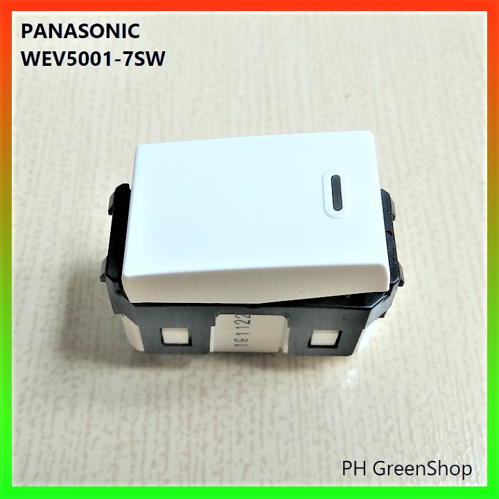 Công tắc Panasonic dòng Wide series WEV5001 | WEV5002