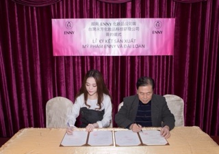 Kem dưỡng da mặt face x4