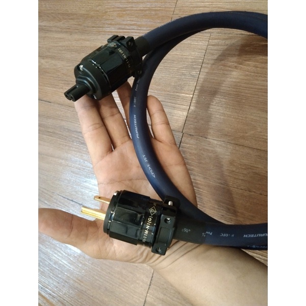 Dây nguồn furutech đầu số 8