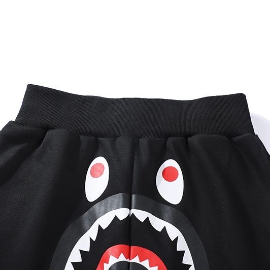 Quần Short Bape Shark Black SS2022, Quần đùi Bape, Chất liệu Cotton dạng nỉ chân cua, màu đen DuSo.Lux
