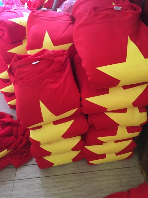 Áo cờ đỏ sao vàng Việt Nam xuất xưởng đủ size