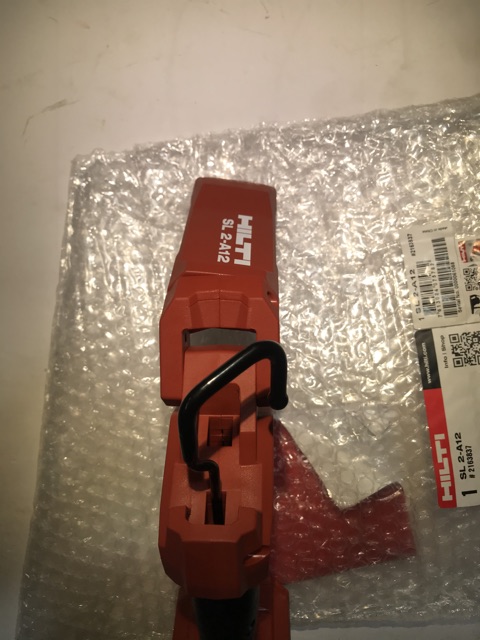 Đèn pin hilti 12 vol