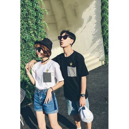 Áo thun unisex túi ngực tay lỡ , túi ngực in mã sọc kết hợp in hình hươu ở lưng cá tính