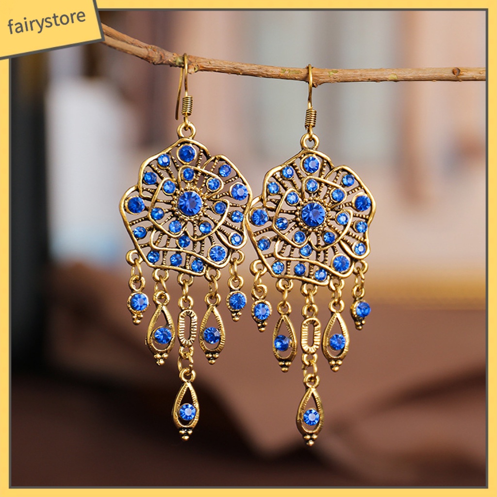 Khuyên tai dáng dài tạo hình độc đáo dành cho nữ