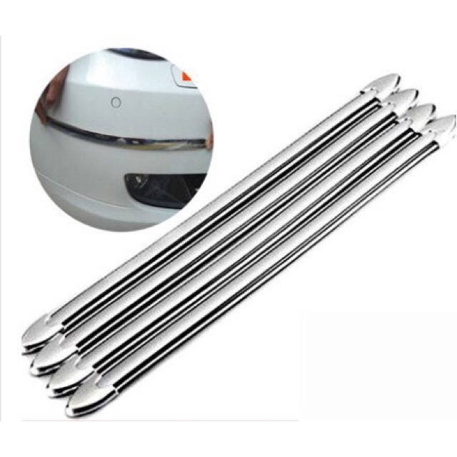Bộ 4 miếng Cao su mạ Bạc dán Chống Va Đập 4 Góc Xe trước và sau Ô Tô dài 40cm
