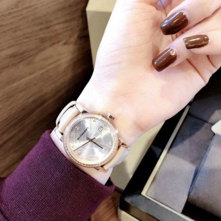 Đồng hồ nữ Burberry viền đính đá, thẻ bảo hành 12 tháng - Dongho.burberry