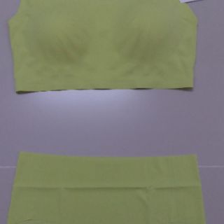 ÁO TẬP UNIQLO